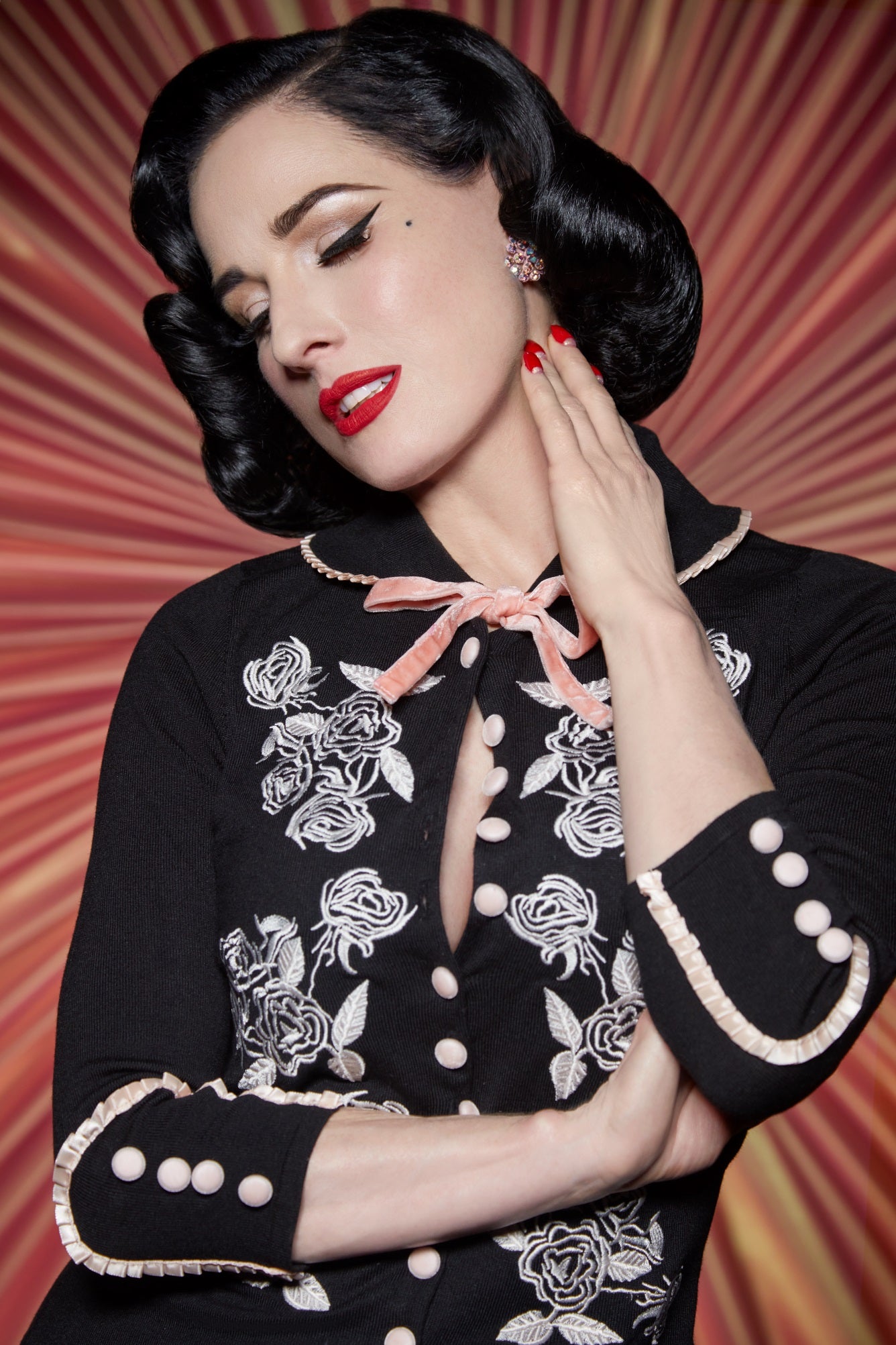 itdogsデイジーカーディガンＭ Dita Cardigan - Black with Pink Embroidery – Wheels and Dollbaby