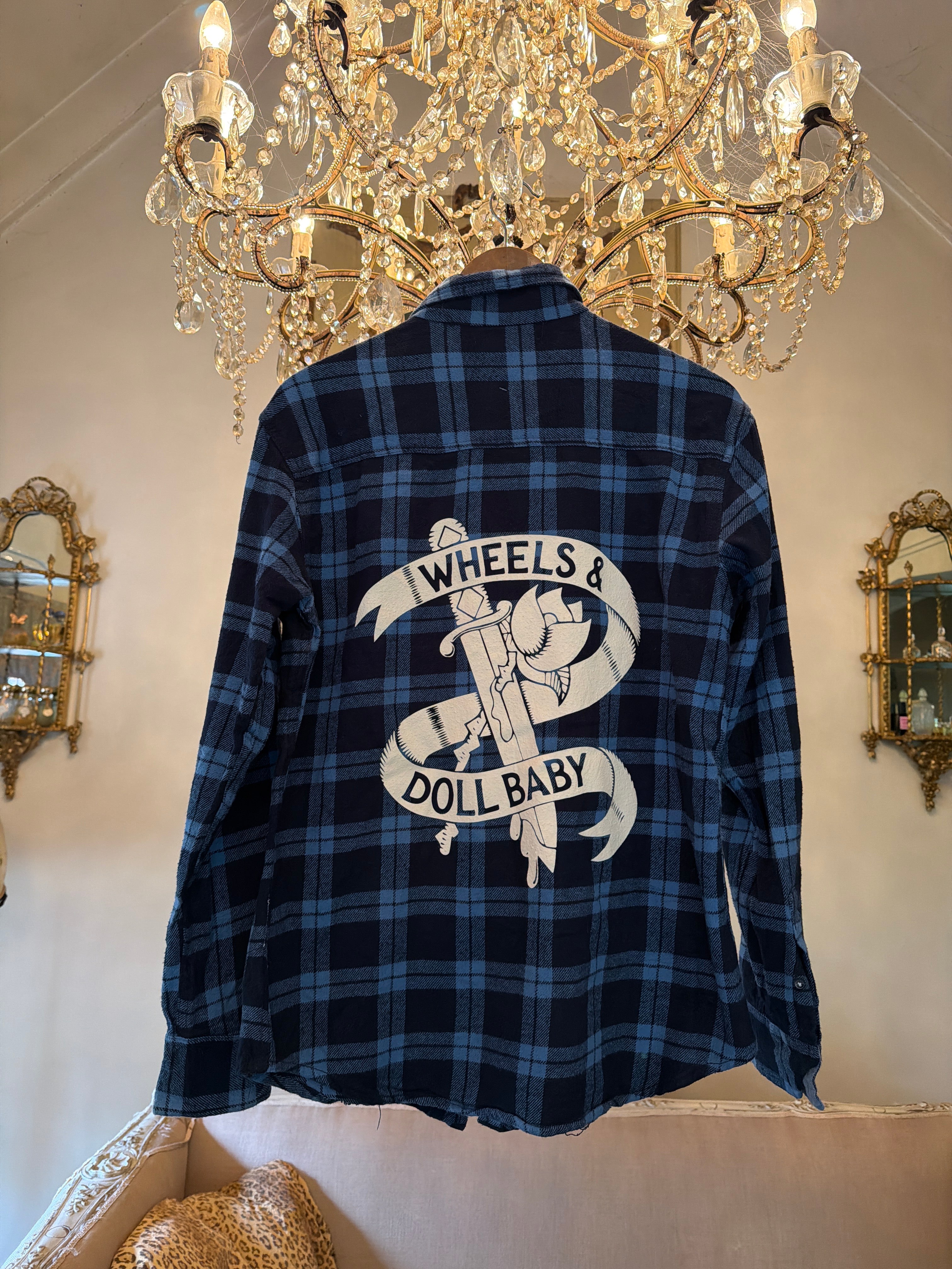Vintage Flannel - Original Logo - Size Large men’s - Number 85