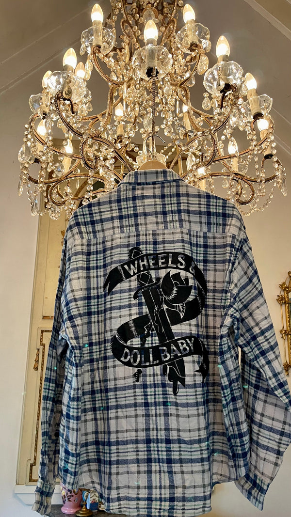 Vintage Flannel - original logo print  - Number 98 - Size - Medium