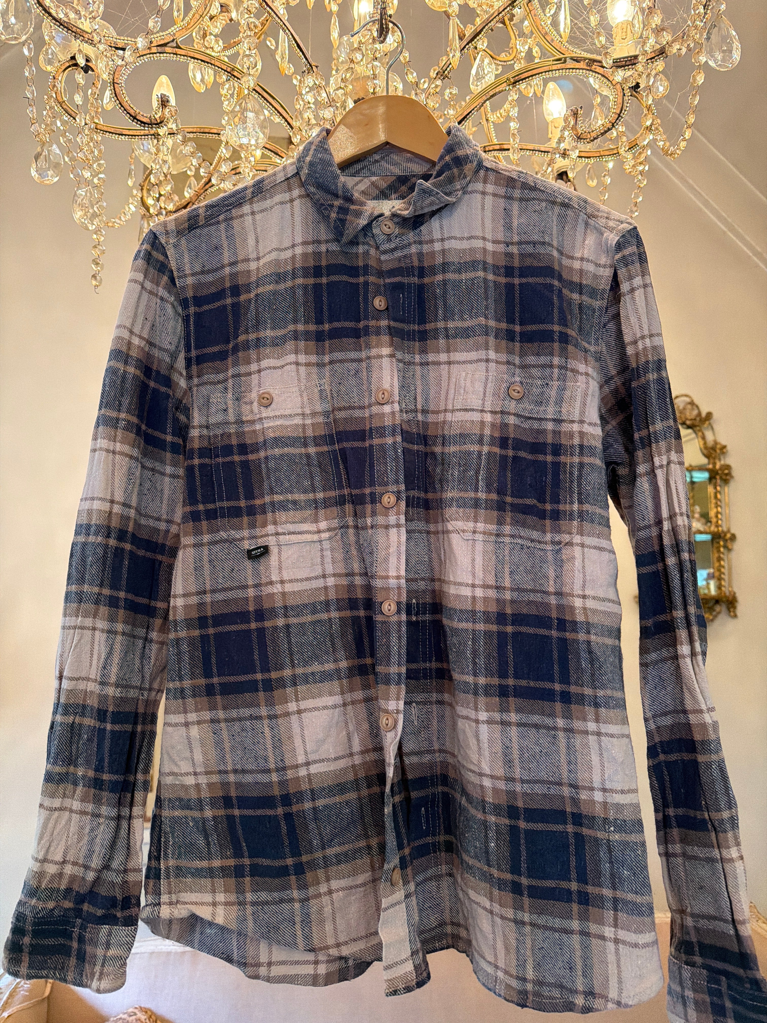 Vintage Flannel - Original logo print  - Number 11- Size - Medium men’s