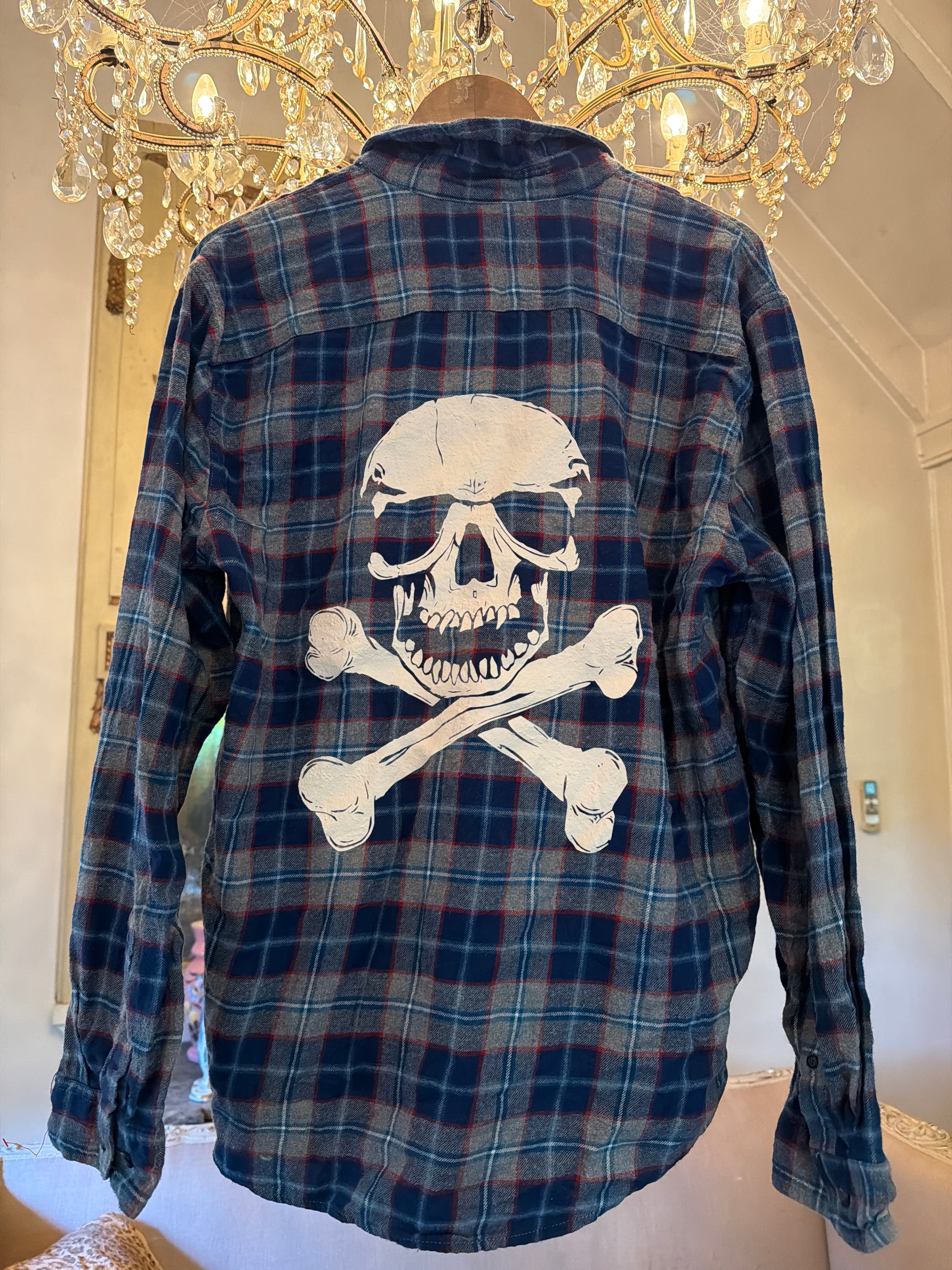 Vintage Flannel - Skull Print  - Number 77 - size men’s L