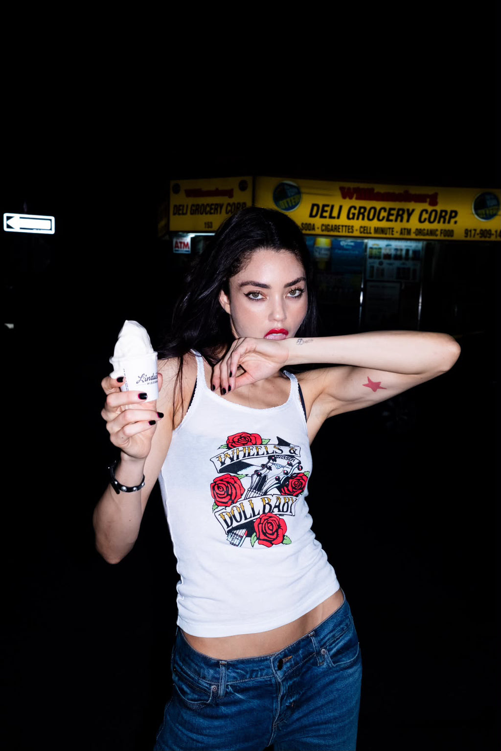 The Vintage Logo print singlet white