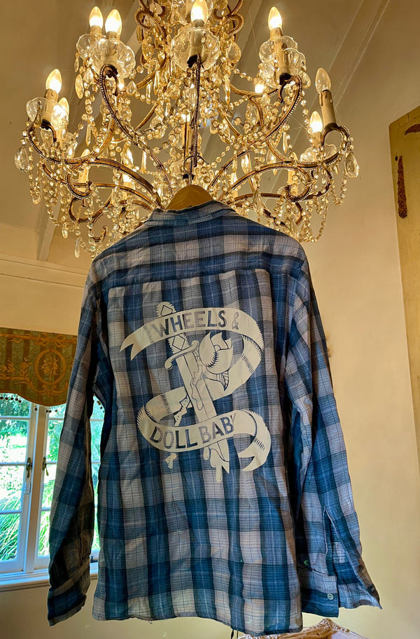 Vintage Flannel - Original logo print  - Number 11- Size - Medium