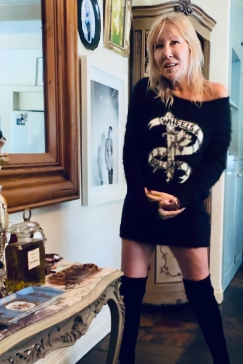 The Fluffy Original Oversized Jumper Black
